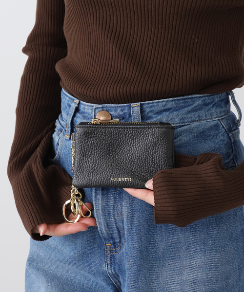 La TOTALITE（ラトータリテ）の「AULENTTI/オウレンティ レザーフラグメントケース（その他小物・レディース・キャメル/ブラック/アイボリー・FREE）」の19枚目の写真