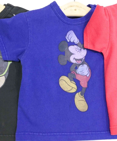F.O.KIDS(エフオーキッズ)の「F.O.KIDS/エフオーキッズ ディズニーキャラクター5色 ミッキーマウス 5柄Tシャツ 2026年 夏 夏服(Tシャツ/カットソー・キッズ・パープル/レッド/チャコール/キナリ・140/150/160)」の3枚目の写真