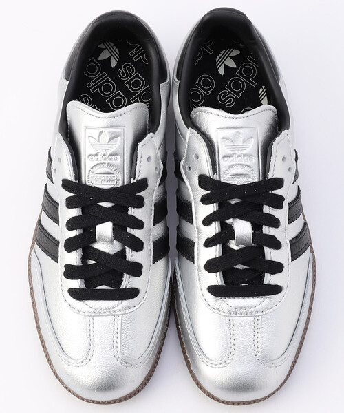 FREAK'S STORE（フリークスストア）の「限定展開 adidas/アディダス SAMBA OG W/サンバ OG ウィメンズ[23.0~25.0cmサイズ展開]（スニーカー・レディース・シルバー・25.0cm/24.5cm/23.0cm/23.5cm/24.0cm）」の2枚目の写真