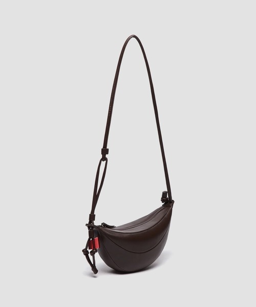 Archivepke（アーカイブエプク）の「Archivepke/アーカイブエプク Small fling bag ラムレザーフライングバッグ ショルダーバッグ 2026年春夏（ショルダーバッグ・レディース・ブラック/ダークブラウン・FREE）」の15枚目の写真
