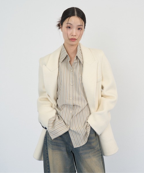 NUJOH(ヌゾ)の「Soft Tailored Double Jacket / ソフトテーラードダブルジャケット(テーラードジャケット・レディース・ベージュ/グレー/アイボリー/ブラック・FREE)」の6枚目の写真