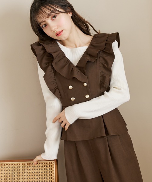 31 Sons de mode（トランテアン　ソン　ドゥ　モード）の「2026春夏新作 フリルコンビネゾン（つなぎ/オールインワン・レディース・ブラック/ブラウン/ベージュ・S/M）」の3枚目の写真