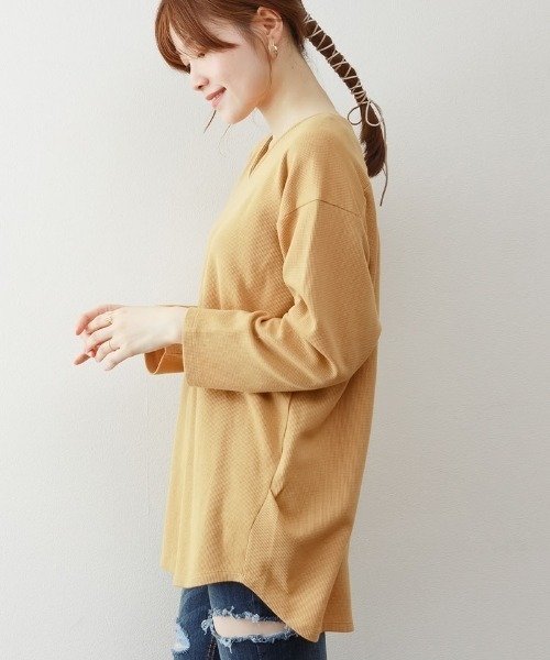 aity(アイティ)の「M-5L オーバーサイズ ワッフルVネックロンT 夏服(Tシャツ/カットソー・レディース・ネイビー/ホワイト/パープル/杢グレー/カーキ/ブラック・LL~3L/M~L/4L~5L)」の7枚目の写真