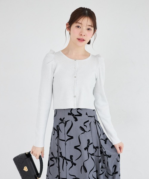 tocco closet(トッコ クローゼット)の「【ZOZO限定】パール×ビジュー釦パワーショルダーラメカーディガン(カーディガン/ボレロ・レディース・ベビーピンク/シルバー/シャンパン・M)」の8枚目の写真