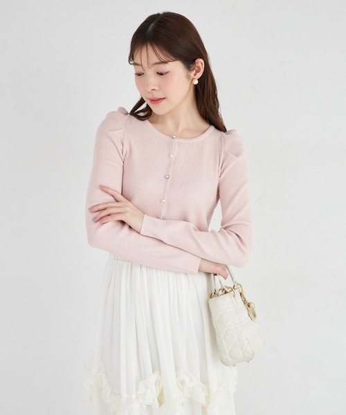 tocco closet(トッコ クローゼット)の「【ZOZO限定】パール×ビジュー釦パワーショルダーラメカーディガン(カーディガン/ボレロ・レディース・ベビーピンク/シルバー/シャンパン・M)」の17枚目の写真