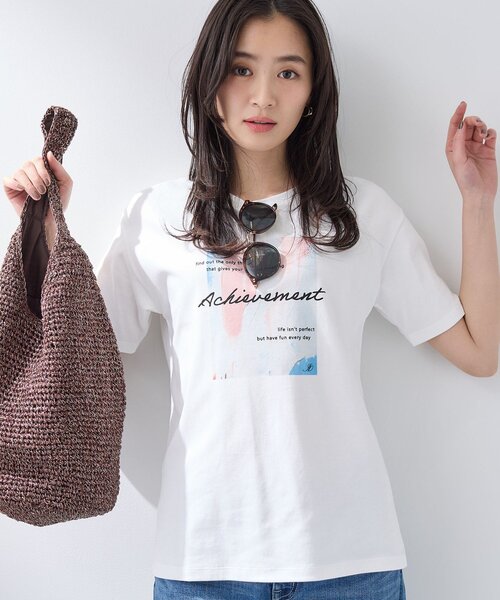 INDIVI(インディヴィ)の「【UVケア/選べるグラフィック】スムースジャージTシャツ(Tシャツ/カットソー・レディース・ホワイト系9/チャコール/ホワイト系その他/ホワイト/チャコールグレー/ホワイト系6/ライトグレー系/ライトグレー/ホワイト系1/ホワイト系その他6・38/34/15 /13/12/05/19)」の3枚目の写真