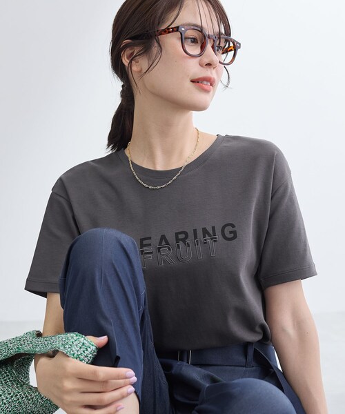 INDIVI(インディヴィ)の「【UVケア/選べるグラフィック】スムースジャージTシャツ(Tシャツ/カットソー・レディース・ホワイト系9/チャコール/ホワイト系その他/ホワイト/チャコールグレー/ホワイト系6/ライトグレー系/ライトグレー/ホワイト系1/ホワイト系その他6・38/34/15 /13/12/05/19)」の8枚目の写真