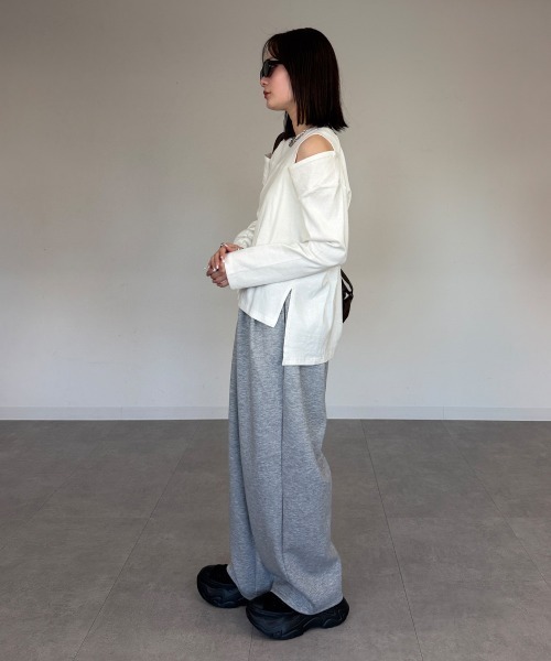 mellomela.（メロメラ）の「オープンショルダーロンT（Tシャツ/カットソー・レディース・ブラック/オフホワイト/杢グレー・M-L）」の14枚目の写真