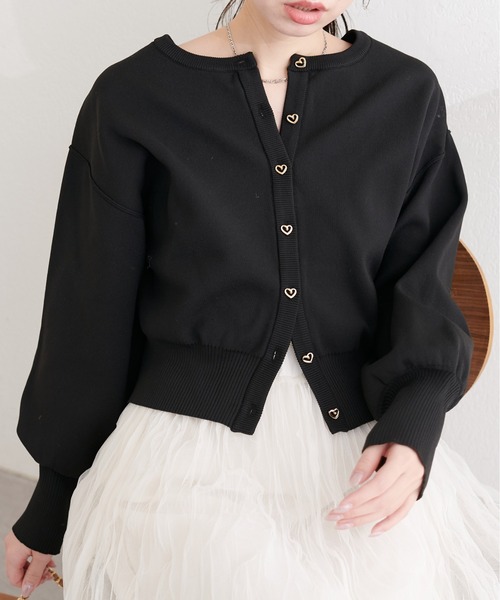 natural couture(ナチュラルクチュール)の「お家で洗えるちびハート釦カーディガン(カーディガン/ボレロ・レディース・ピンク/ブラック/サックスブルー/オフホワイト/ネイビー/ミント/イエロー・FREE)」の17枚目の写真
