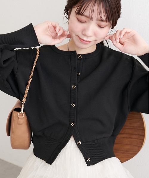 natural couture(ナチュラルクチュール)の「お家で洗えるちびハート釦カーディガン(カーディガン/ボレロ・レディース・ピンク/ブラック/サックスブルー/オフホワイト/ネイビー/ミント/イエロー・FREE)」の18枚目の写真