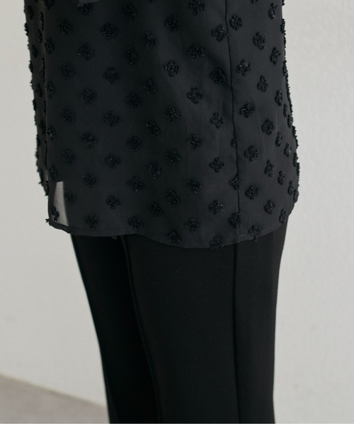 LARUTA（ラルータ）の「【LARUTA】[Yurie企画］フラワードット柄ジャガードシアーブラウス（シャツ/ブラウス・レディース・ブラック/アイボリー・FREE）」の22枚目の写真