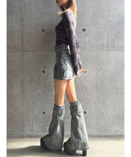 GYDA（ジェイダ）の「【WEB限定】【TINY低身長さん向け】HOOK ME UPギャザーショートトップス（Tシャツ/カットソー・レディース・オフホワイト/チャコールグレー・FREE）」の13枚目の写真