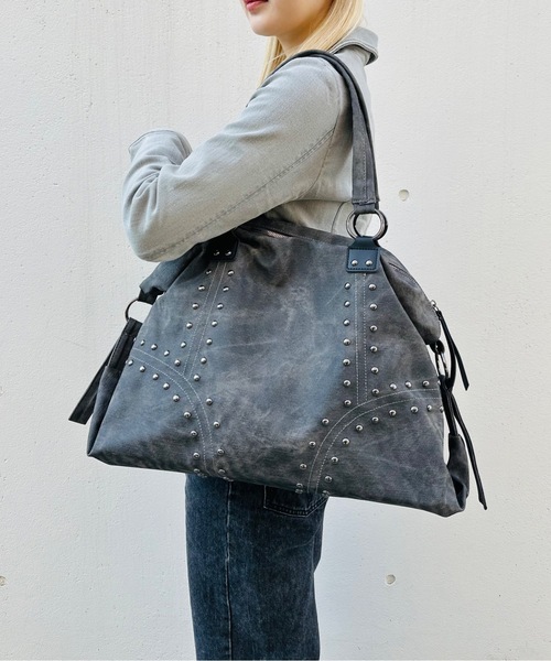 ONE DAY KMC (ワンデイケーエムシー)の「HERB/Studded 2Way Boston Bag/2ウェイボストンバッグ(ボストンバッグ・レディース・ベージュ/ブラウン/ブラック・FREE)」の10枚目の写真