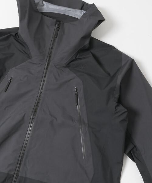 URBAN RESEARCH（アーバンリサーチ）の「GOLDWIN　GORE-TEX 3L JACKET（マウンテンパーカー・メンズ・チャコールグレー・3/2/4）」の3枚目の写真