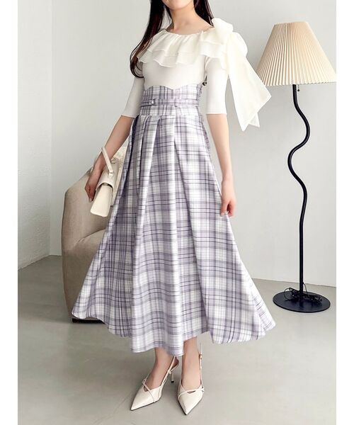 dazzlin(ダズリン)の「アシメタックコルセットスカート(スカート・レディース・その他1/ラベンダー/ベージュ・SMALL/MEDIUM)」の2枚目の写真