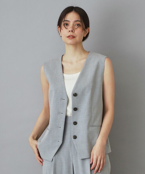 DRESSTERIOR(ドレステリア)の「2WAYトロピカル ストライプジレ(ベスト・レディース・ベージュ系2/グレー系2・38/36/34)」の3枚目の写真