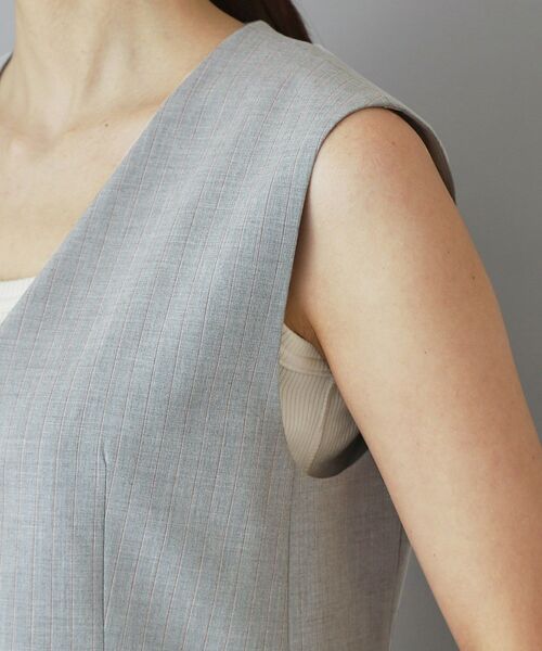 DRESSTERIOR(ドレステリア)の「2WAYトロピカル ストライプジレ(ベスト・レディース・ベージュ系2/グレー系2・38/36/34)」の11枚目の写真