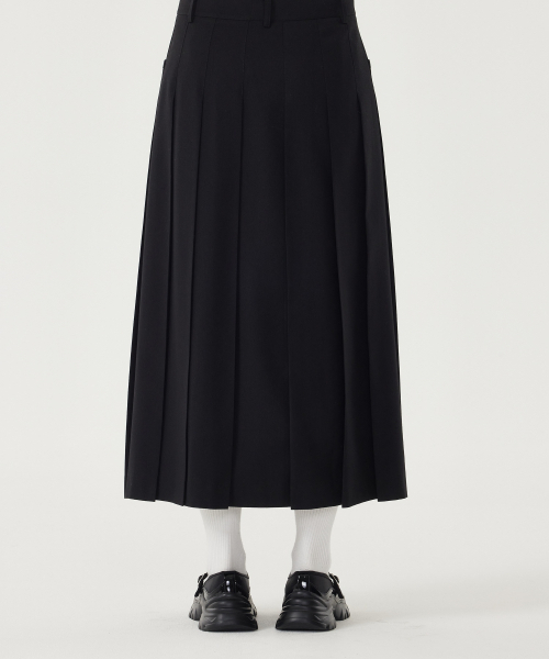 COVERNAT WOMAN(カバーナットウーマン)の「ウィメンズプリーツロングスカート ブラック(スカート・レディース・その他・WS/WM)」の8枚目の写真