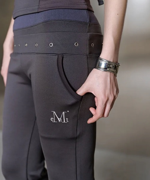 MUCENT(ムセント)の「◇MUCENT◇ブランド直輸入正規品/プレリュード アイレット ポイント バンディング ブーツ カット パンツ PRELUDE EYELET POINT BANDING BOOTS CUT PANTS(その他パンツ・レディース・チャコール・FREE)」の3枚目の写真