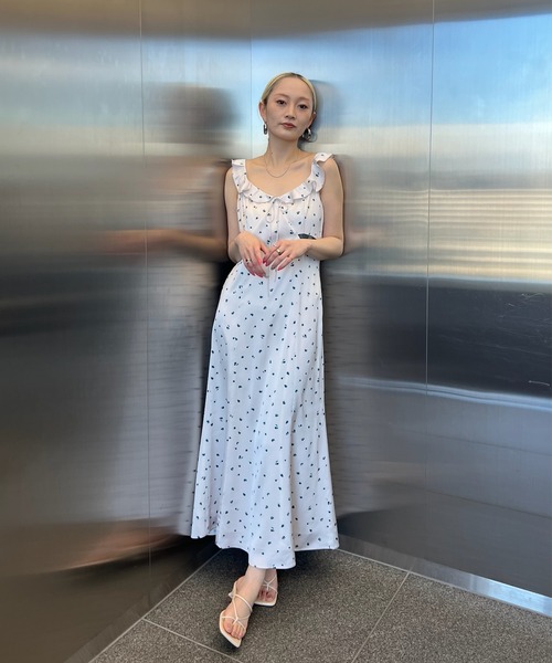 Ameri（アメリ）の「MEDI FRUIT DOT CAMISOLE DRESS（ドレス・レディース・ネイビー/アイボリー/ブラック・SMALL/MEDIUM/TALL）」の12枚目の写真