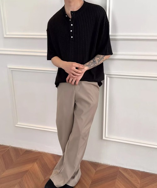 B.R.U(ブル)の「オーバーサイズヘンリー半袖トップス(Tシャツ/カットソー・メンズ・ブラック/ホワイト・MEDIUM/LARGE)」の15枚目の写真