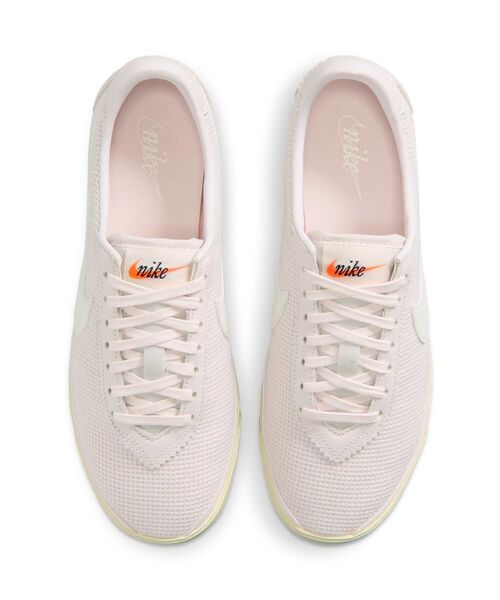 NIKE(ナイキ)の「ナイキ アストログラバー テキスタイル ウィメンズシューズ / Nike Astrograbber Textile Women's Shoes II1248-600 Pearl Pink(スニーカー・レディース・ベビーピンク・24.5/25/25.5/26/24/23.5/22/22.5/23)」の4枚目の写真