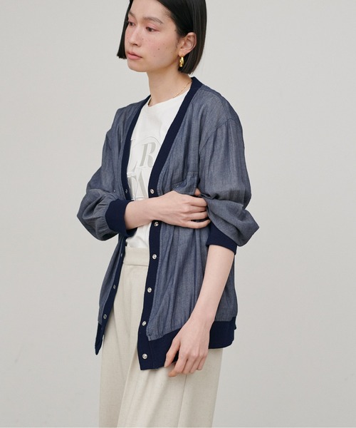 LARUTA（ラルータ）の「【LARUTA】シアーデニムVネックシャツブルゾン（ブルゾン・レディース・サックスブルー/ブラック/ブルー・FREE）」の8枚目の写真