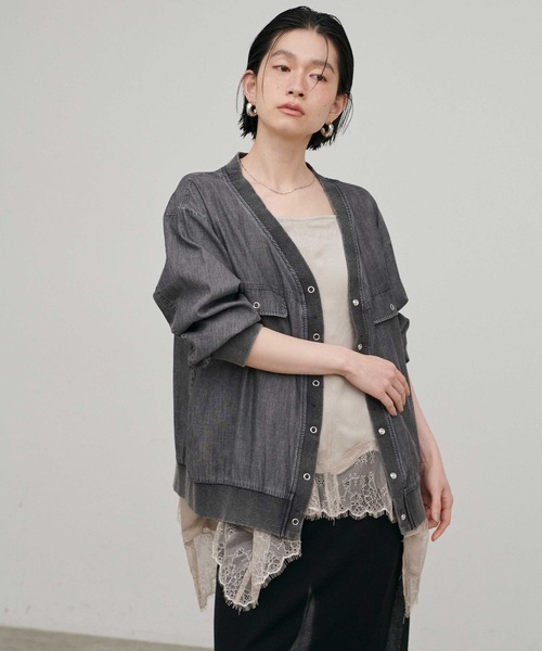 LARUTA（ラルータ）の「【LARUTA】シアーデニムVネックシャツブルゾン（ブルゾン・レディース・サックスブルー/ブラック/ブルー・FREE）」の17枚目の写真