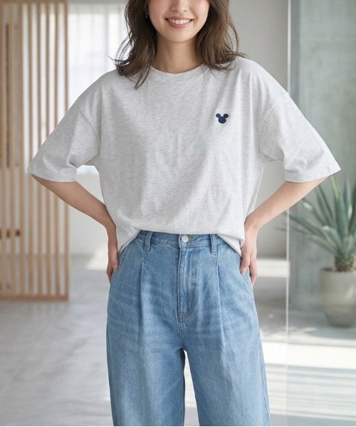 Disney（ディズニー）の「【DISNEY/ディズニー】ミッキーマウス　キャラクタープリント半袖Ｔシャツ(WIDEシルエット)（Tシャツ/カットソー・レディース・サックスブルー/ピンク/ネイビー/オートミール・LARGE/MEDIUM）」の9枚目の写真