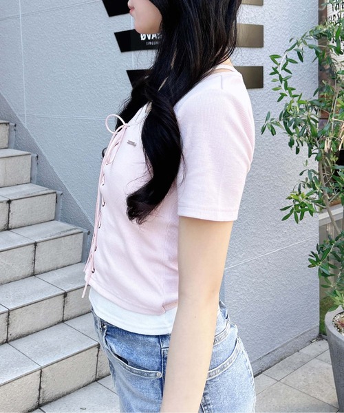 INGNI(イング)の「キャミレイヤード風リブレースアップ半袖トップス(Tシャツ/カットソー・レディース・ブラック系5/ブラック×グレー/ピンク系2/グレー×ピンク・M)」の21枚目の写真