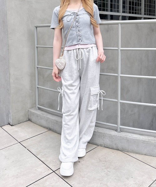 INGNI(イング)の「キャミレイヤード風リブレースアップ半袖トップス(Tシャツ/カットソー・レディース・ブラック系5/ブラック×グレー/ピンク系2/グレー×ピンク・M)」の17枚目の写真