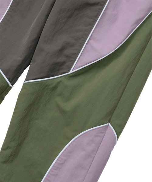 AJOBYAJO（アジョバイアジョ）の「Multi Color Nylon Athletic Pants [PINK]（スウェットパンツ・レディース・その他・MEDIUM/LARGE）」の3枚目の写真