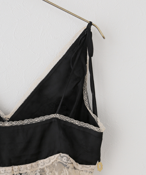 U by SPICK&SPAN（ユーバイスピックアンドスパン）の「Sea New York/シー ニューヨーク ETHEL SOLID MINI DRESS（ワンピース・レディース・ブラック・4）」の13枚目の写真