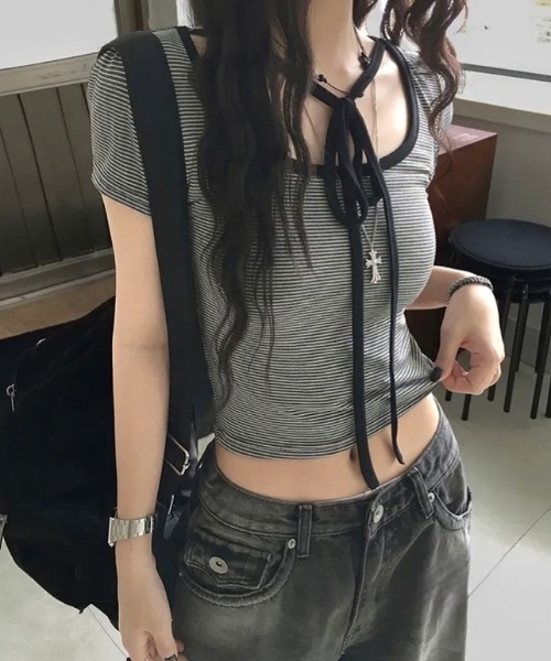 SHEENA（シーナ）の「フロントリボンボーダーコンパクトTシャツ（Tシャツ/カットソー・レディース・ブラック×ホワイト・M）」の6枚目の写真