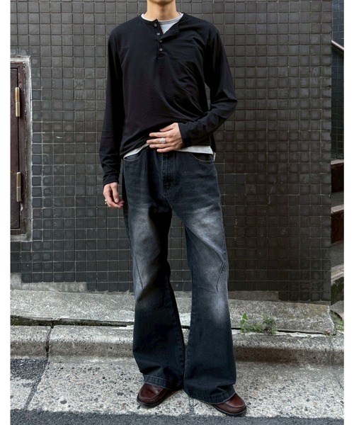 Chikashitsu +(チカシツプラス)の「【Chikashitsu +】cropped double layered henley neck long sleeve / 【チカシツプラス】クロップドダブルレイヤードヘンリーネックロンT<着用動画あり>(Tシャツ/カットソー・メンズ・ブラック/ネイビー/チャコール・ONE SIZE)」の16枚目の写真