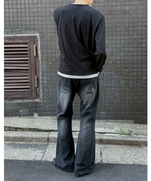 Chikashitsu +(チカシツプラス)の「【Chikashitsu +】cropped double layered henley neck long sleeve / 【チカシツプラス】クロップドダブルレイヤードヘンリーネックロンT<着用動画あり>(Tシャツ/カットソー・メンズ・ブラック/ネイビー/チャコール・ONE SIZE)」の18枚目の写真