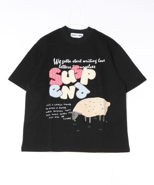 HOOK(フック)の「ギンガムパッチワーク文字アップリケ × もこもこひつじ刺繍 ビッグTシャツ (SS)(Tシャツ/カットソー・メンズ・ワインレッド/ブラック・FREE)」の4枚目の写真