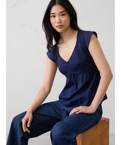 BANANA REPUBLIC FACTORY STORE（バナナリパブリック ファクトリーストア）の「BANANA REPUBLIC FACTORY STORE　　ピンタック エンパイア トップス（シャツ/ブラウス・レディース・ベージュ/ネイビー・XS/S/M/L）」の6枚目の写真