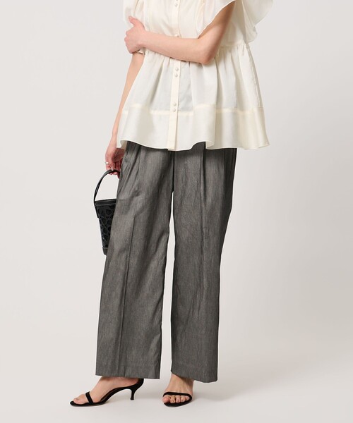 UNITED ARROWS（ユナイテッドアローズ）の「NALYA リラックス ワイドパンツ ‐ウォッシャブル‐（スラックス・レディース・ブラック/ダークグレー/ダークブラウン・36/38）」の4枚目の写真