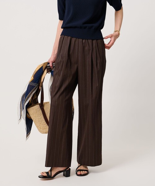 UNITED ARROWS（ユナイテッドアローズ）の「NALYA リラックス ワイドパンツ ‐ウォッシャブル‐（スラックス・レディース・ブラック/ダークグレー/ダークブラウン・36/38）」の8枚目の写真