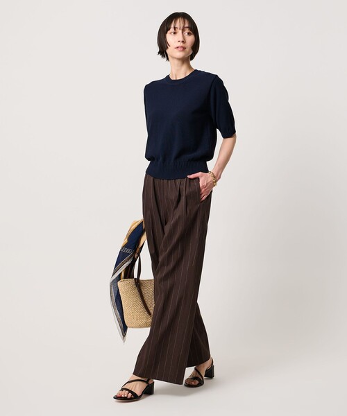 UNITED ARROWS（ユナイテッドアローズ）の「NALYA リラックス ワイドパンツ ‐ウォッシャブル‐（スラックス・レディース・ブラック/ダークグレー/ダークブラウン・36/38）」の9枚目の写真