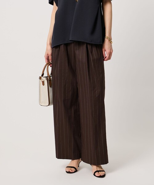 UNITED ARROWS（ユナイテッドアローズ）の「NALYA リラックス ワイドパンツ ‐ウォッシャブル‐（スラックス・レディース・ブラック/ダークグレー/ダークブラウン・36/38）」の10枚目の写真