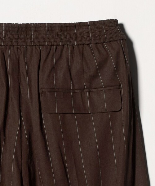 UNITED ARROWS（ユナイテッドアローズ）の「NALYA リラックス ワイドパンツ ‐ウォッシャブル‐（スラックス・レディース・ブラック/ダークグレー/ダークブラウン・36/38）」の19枚目の写真