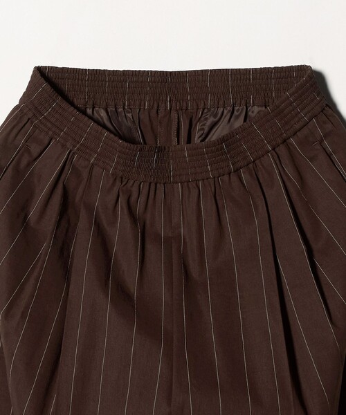 UNITED ARROWS（ユナイテッドアローズ）の「NALYA リラックス ワイドパンツ ‐ウォッシャブル‐（スラックス・レディース・ブラック/ダークグレー/ダークブラウン・36/38）」の20枚目の写真