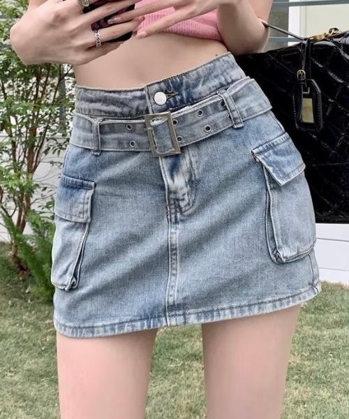 NANEA（ナネア）の「ベルト付き カーゴ デニム ミニスカート　インパン付き（デニムスカート・レディース・ブルー・LARGE/MEDIUM）」の3枚目の写真
