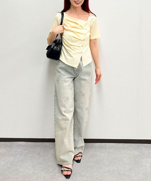 archives(アルシーヴ)の「【ONかわ】アシメタックボタンカットTOPS 5S(Tシャツ/カットソー・レディース・ネイビー/イエロー/ブラック/チャコールグレー・MEDIUM)」の11枚目の写真