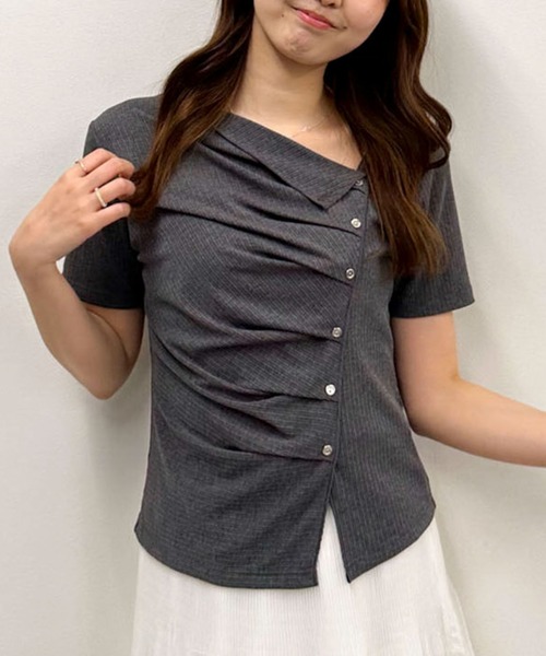 archives(アルシーヴ)の「【ONかわ】アシメタックボタンカットTOPS 5S(Tシャツ/カットソー・レディース・ネイビー/イエロー/ブラック/チャコールグレー・MEDIUM)」の15枚目の写真