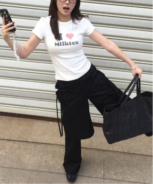WEGO(ウィゴー)の「アイラブタイトロゴTシャツ/カットソー(Tシャツ/カットソー・レディース・ホワイト・MEDIUM/LARGE)」の11枚目の写真