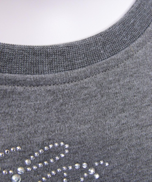 clear（クリア）の「ラインストーンロゴチビT［骨格ウェーブ/クロップドサイズ/華奢見え］（Tシャツ/カットソー・レディース・ブラック/カーキ/オフホワイト/グレー/イエロー/レッド/ピンク・F）」の21枚目の写真