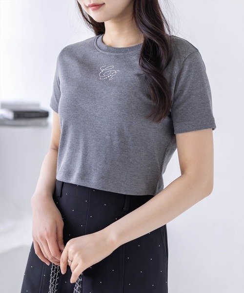 clear（クリア）の「ラインストーンロゴチビT［骨格ウェーブ/クロップドサイズ/華奢見え］（Tシャツ/カットソー・レディース・ブラック/カーキ/オフホワイト/グレー/イエロー/レッド/ピンク・F）」の21枚目の写真